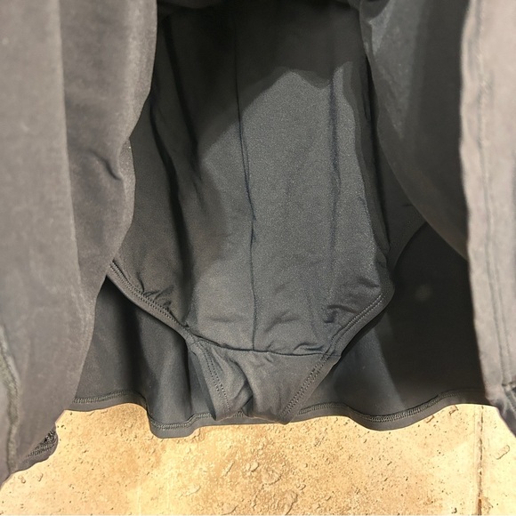 La Blanca black skirt one piece swim suit with built in padding 20w - Picture 7 of 12